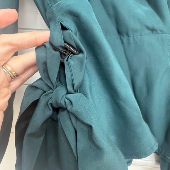 Marie Oliver Rare Silk Hunter Green Cross-front peplum blouse size XS - Picture 5 of 11